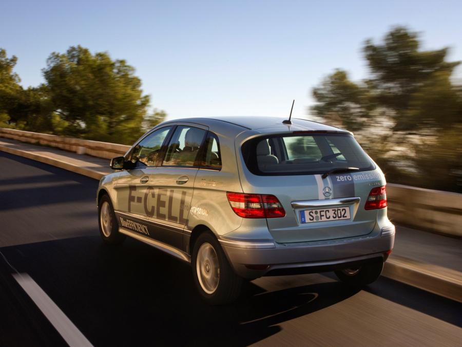  Mercedes-Benz B-Class F-Cell 2010 года  (фото 19 из 34)